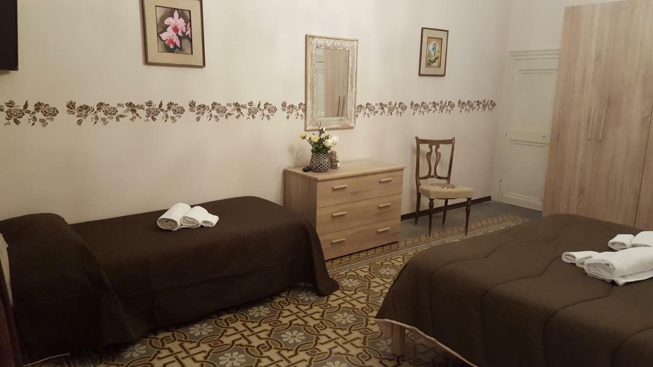 Sweet Home Чефалу Екстериор снимка